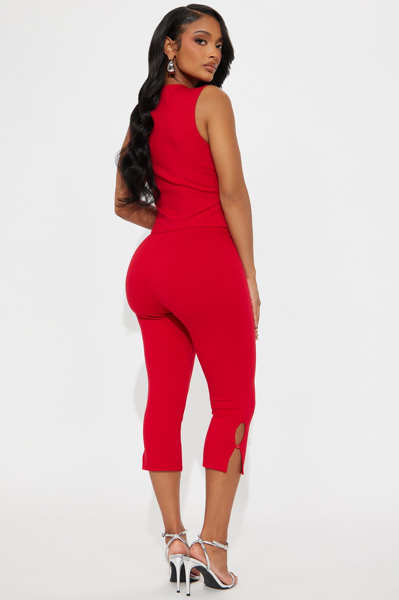 Mia Date Night Sleeveless Capri Pant Set - Red